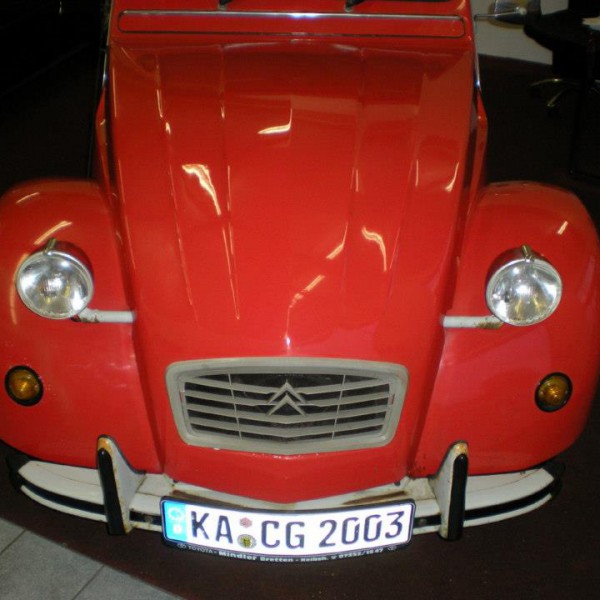 2CV Rot poliert