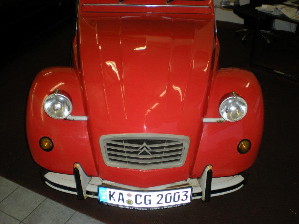 2CV Rot poliert